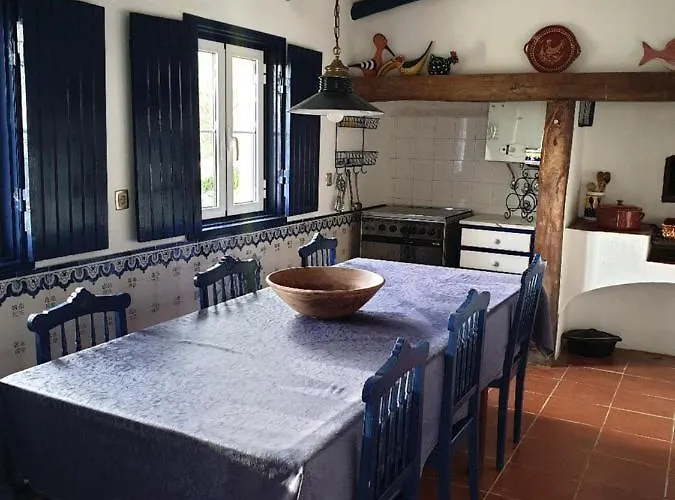 Sondela Self Catering * São Martinho do Porto