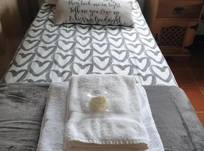 Sondela Self Catering Chalé São Martinho do Porto